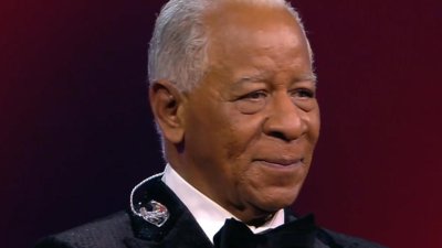 The Voice of Holland-kijkers dol op 76-jarige Humphrey: 'Gunfactor'