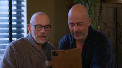 Domenik stuurt pikante foto naar schoonmoeder in Married at First Sight: ‘Kan zo in de Playboy!’ 