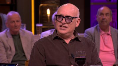 René van der Gijp aangedaan door overlijden Maarten Spanjer René van der Gijp aangedaan door overlijden Maarten Spanjer
