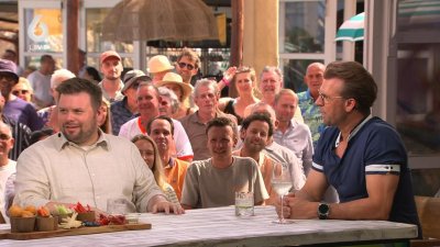 De Oranjezomer-Thomas van Groningen spot met Rutger Castricum: ‘Verwarde man’