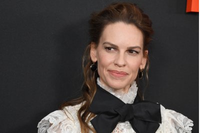 Actrice Hilary Swank (52) zwanger van derde kindje Actrice Hilary Swank (52) zwanger van derde kindje