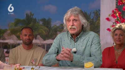Vandaag Inside-Johan Derksen klaar met kritiek Curaçao-uitzendingen: ‘Ik was liever in Nederland gebleven’ Vandaag Inside-Johan Derksen klaar met kritiek Curaçao-uitzendingen: ‘Ik was liever in Nederland gebleven’