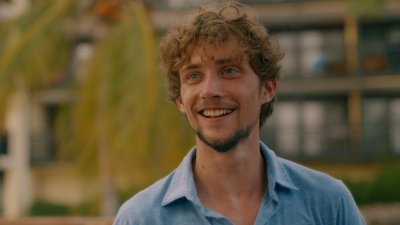 Dit is de luxueuze villa waar Vals Spel is opgenomen - en hij staat te koop Dit is de luxueuze villa waar Vals Spel is opgenomen - en hij staat te koop