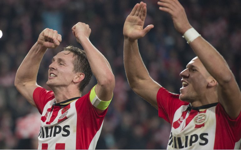 Kampioenswedstrijd Eredivisie PSV - Ajax live op tv, radio en online