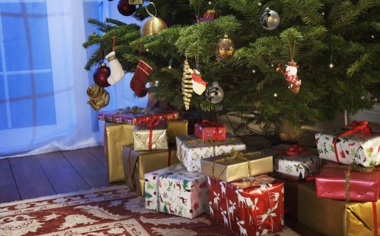 KPN strooit met gratis cadeautjes in december