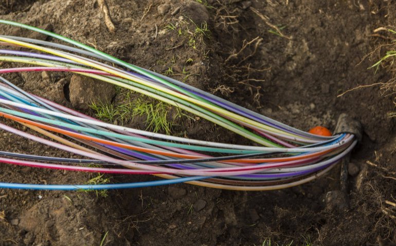 Glaspoort neemt 1 op 8 aansluitingen Delta Fiber over