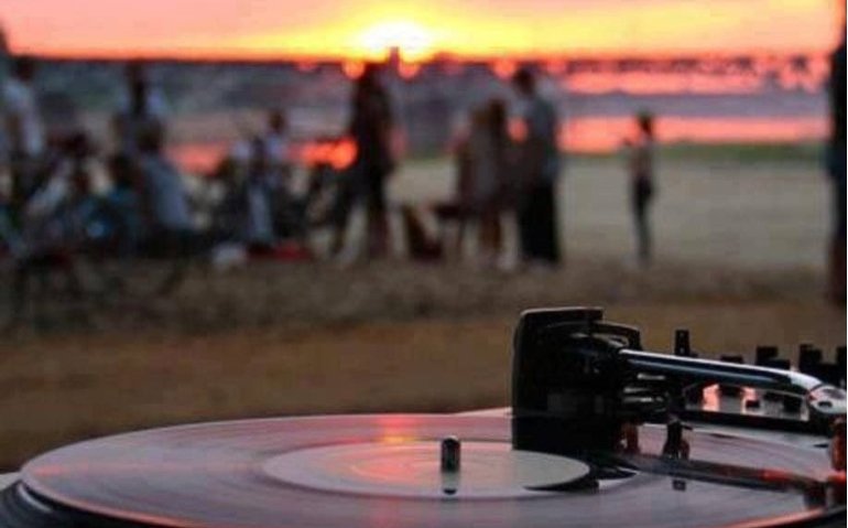 Overname Paradise FM zorgt voor radiorel op Curaçao