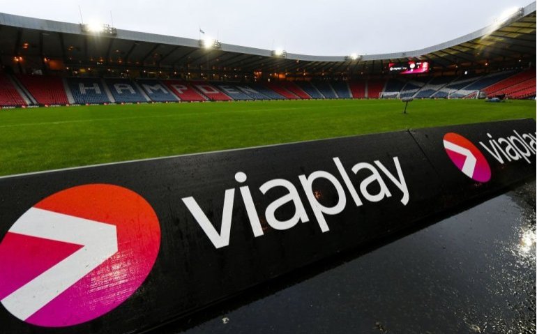 Viaplay jaagt kijkers weer naar illegale IPTV: voetbalfans woest over Premier League