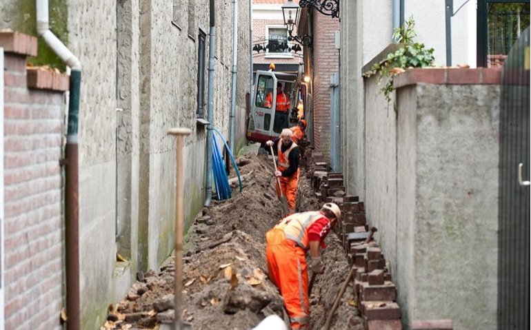 KPN gaat nog meer glasvezel aanleggen en voert druk op Ziggo optimaal op