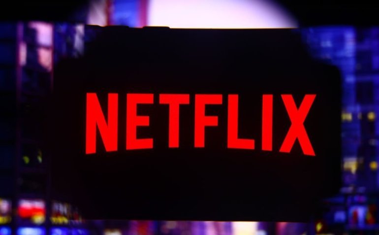 Illegale IPTV lonkt: Streamingdiensten slaan slaatje uit populariteit, prijsverhogingen zijn buitensporig