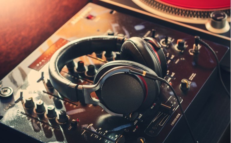 Bedrijf achter 24/7Spice failliet: wat is toekomst radiozender?