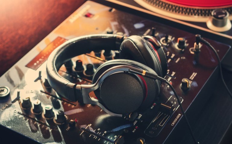 Grand Prix Radio strikt Ben Liebrand