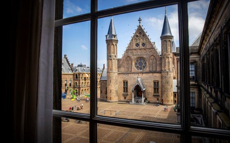 Providers teruggefloten met deurverkoop abonnementen