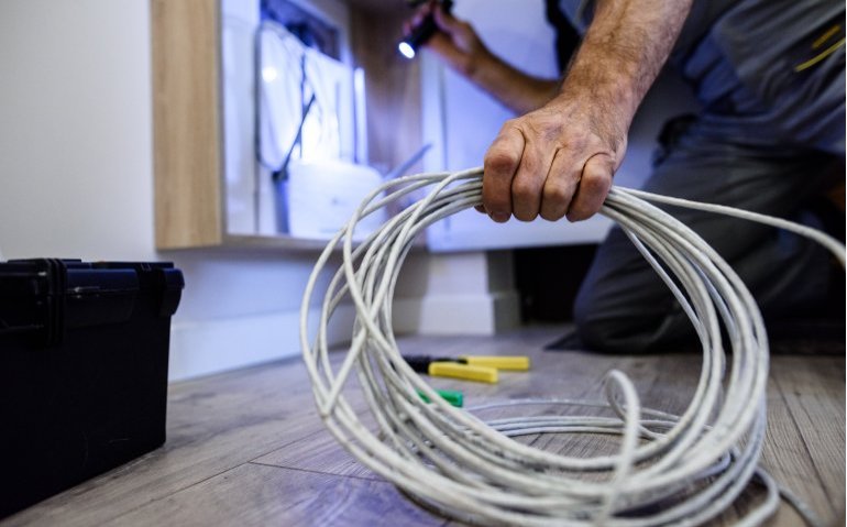 Juridische strijd KPN en Ziggo over term glasvezel-kabel: hoeveel glasvezel gebruikt Ziggo?