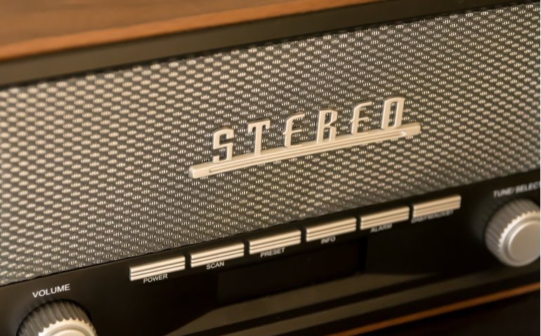 Ondanks teruglopend gebruik blijft FM belangrijk voor radiozenders