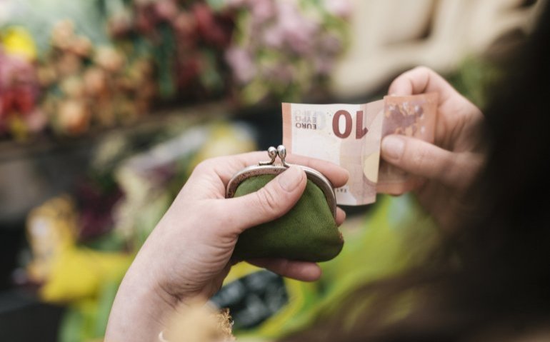 Abonnement met meerjarige vaste prijs is nieuwe trend: voordeel of sigaar uit eigen doos?