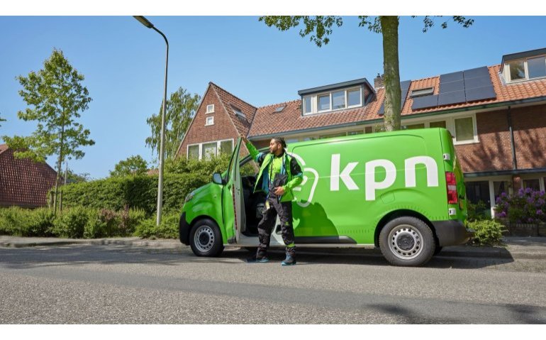 KPN staat voor moeilijke keuzes met glasvezel